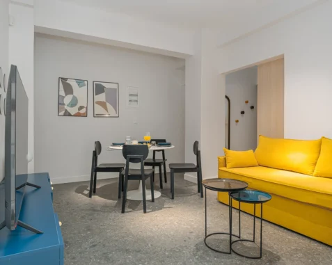 Stylish and Modern Apartment with Vibrant Décor