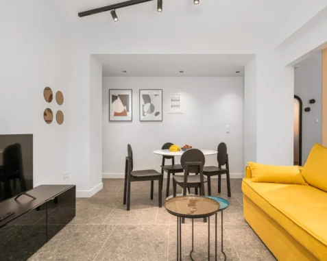 Modern and Cozy Apartment with Elegant Décor